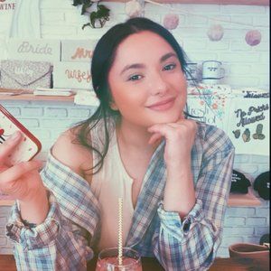 Meet your Posher, Vanessa